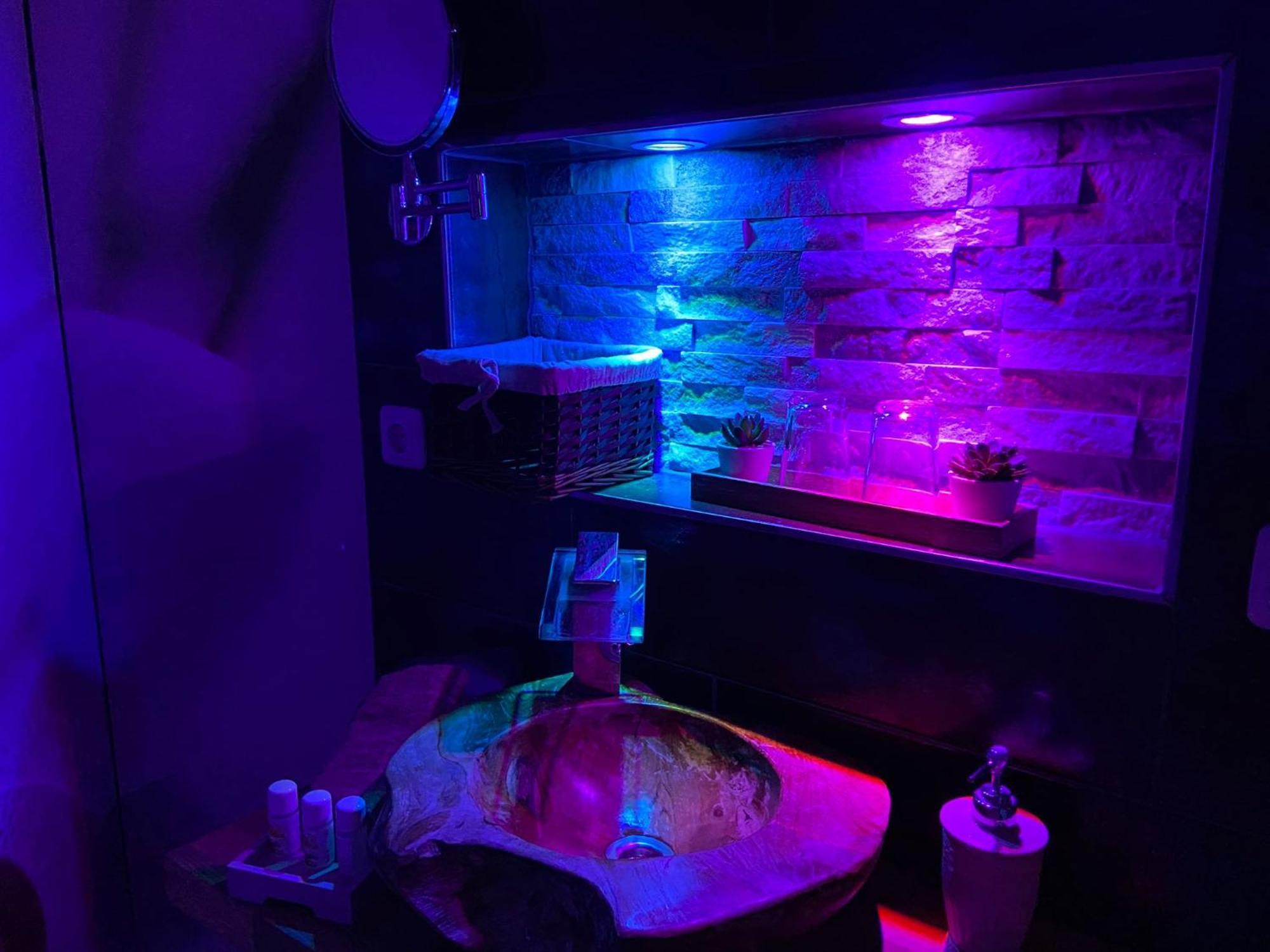 Апартаменты Thailand Lounge Whirlpool Sauna Spa Гестхахт Экстерьер фото
